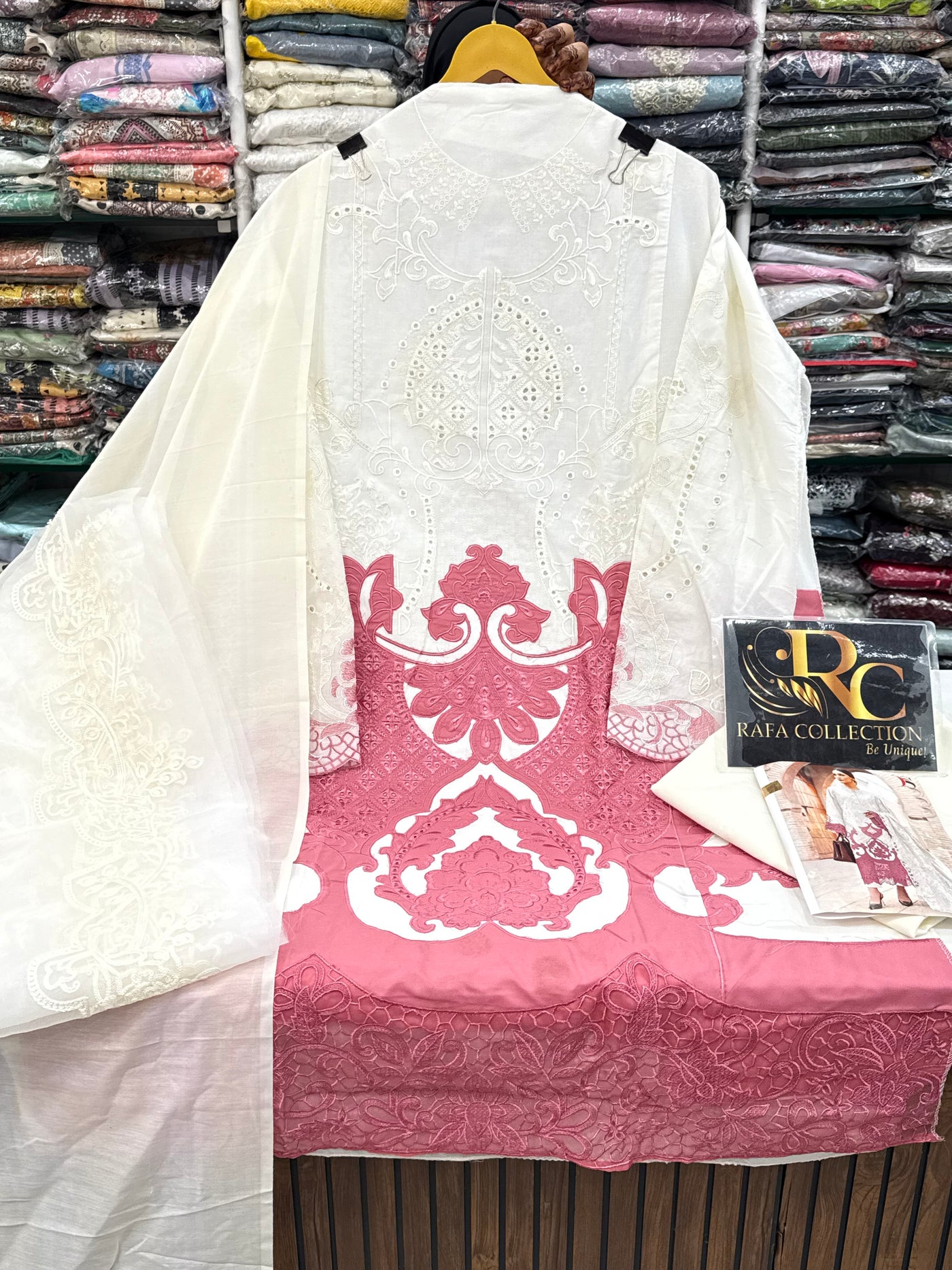 Cotton unstitched suits 129666