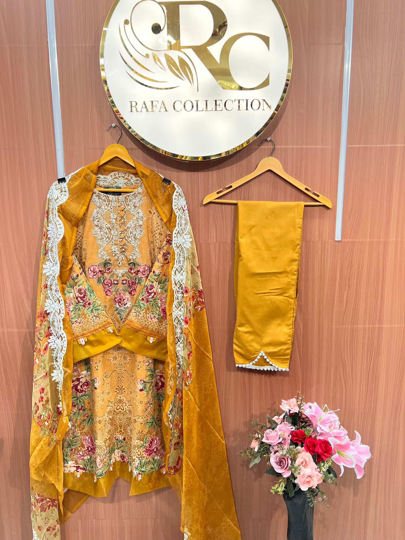 Pakistani patch work suit 2542