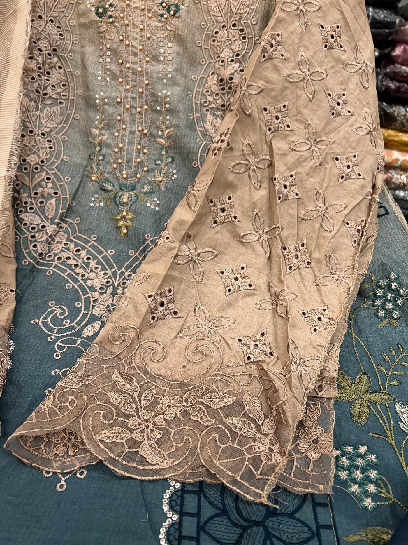 Cotton unstitched suits 1296722