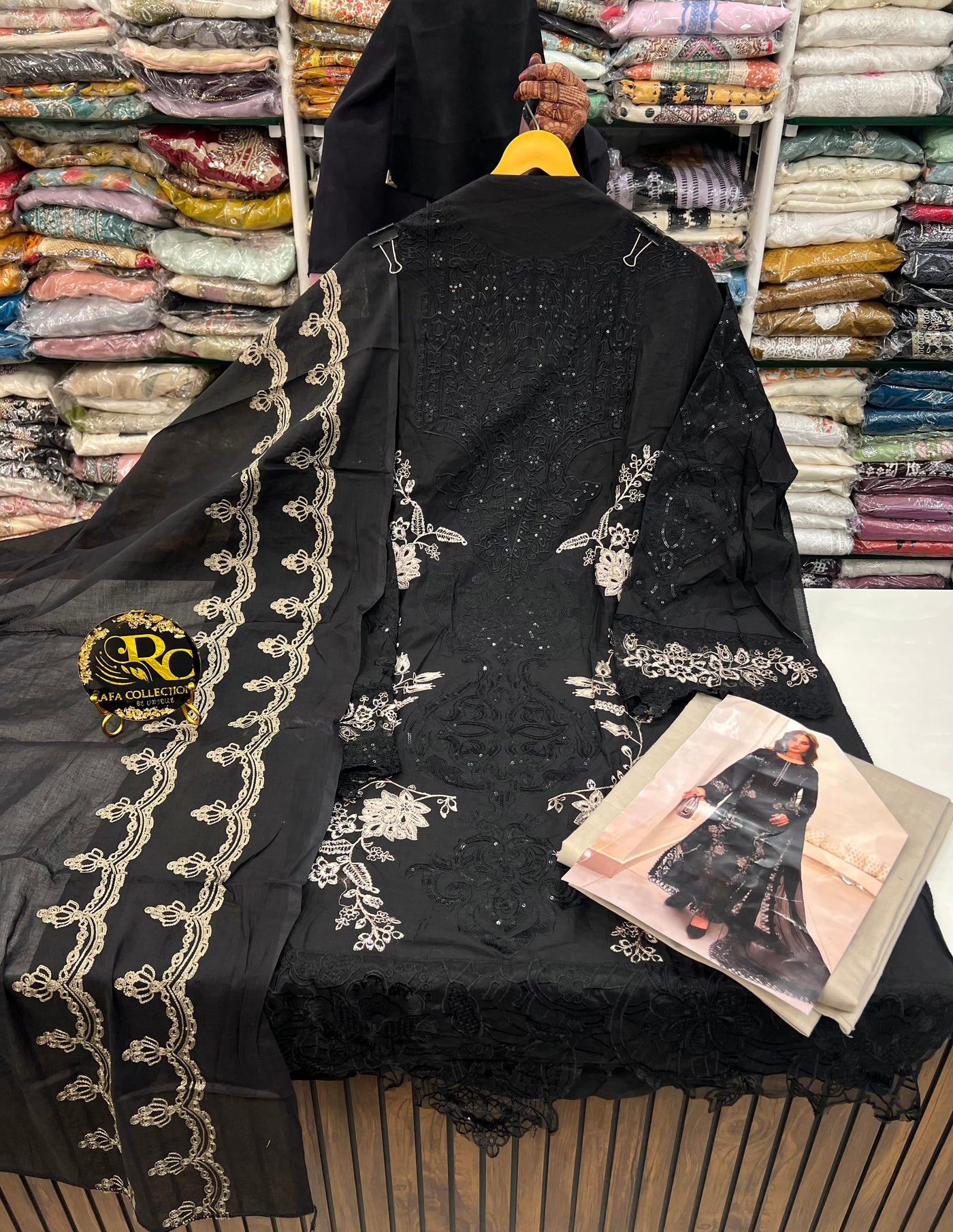 Cotton unstitched suits 1296722