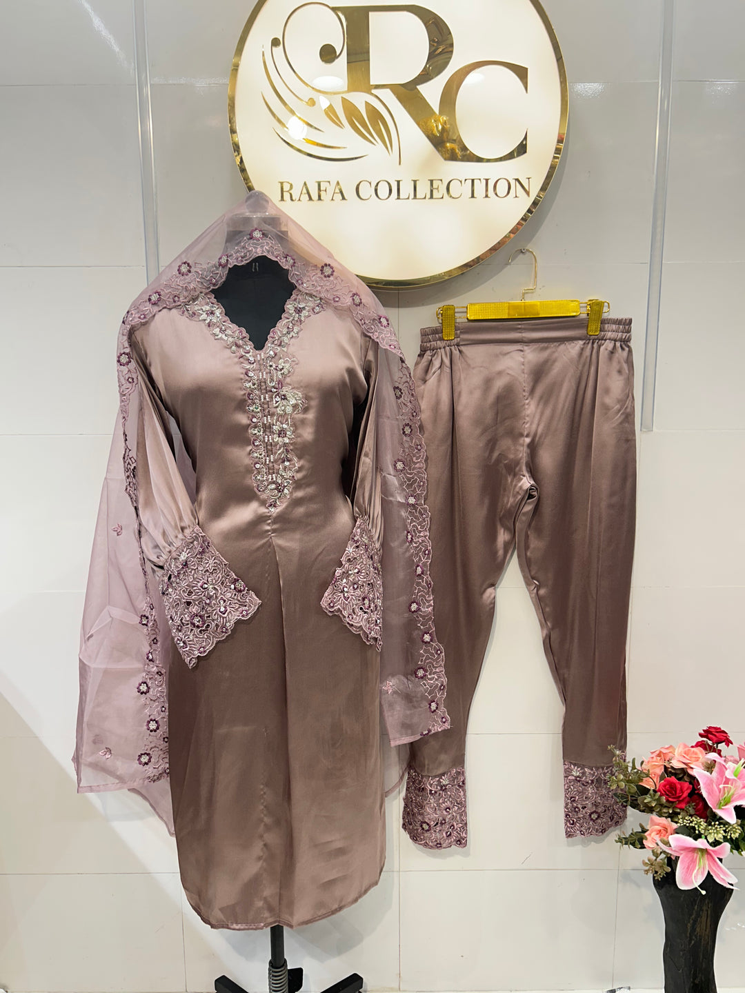 Pakistani handwork collection 2335