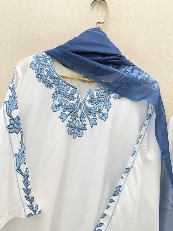 Pakistani Formal Suits