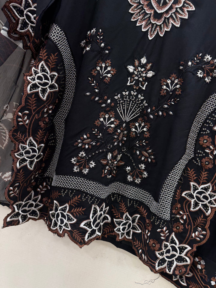 Embroided Pakistani suits