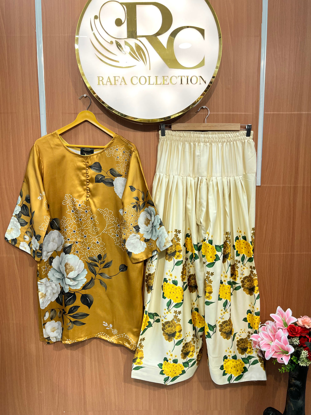 Satin farshi suits 2565