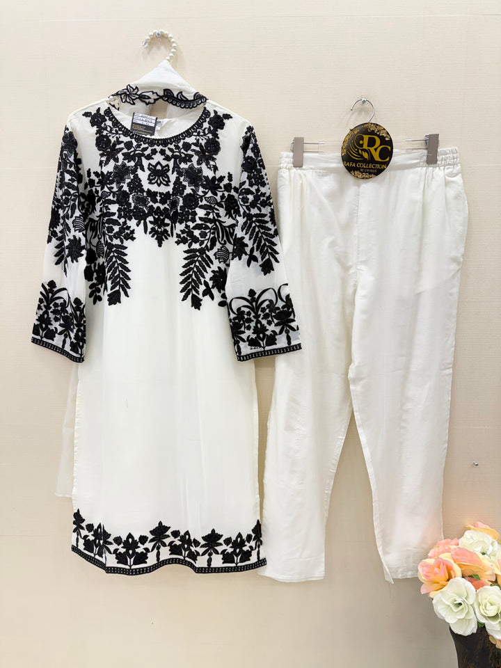 Pakistani Formals suits 3163