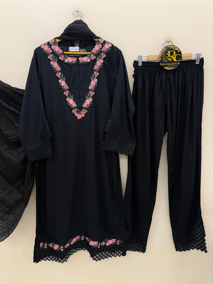 Pakistani embroidered suits