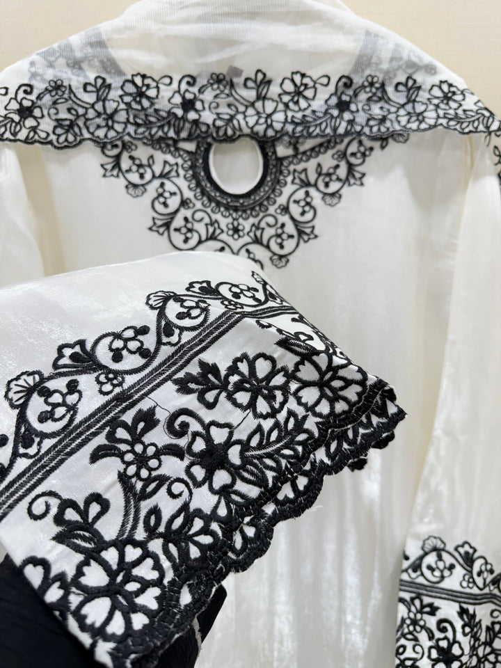 Pakistani Embroidered suits 6070