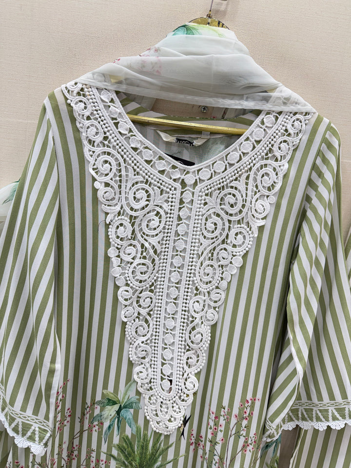 Pakistani Muslim suits