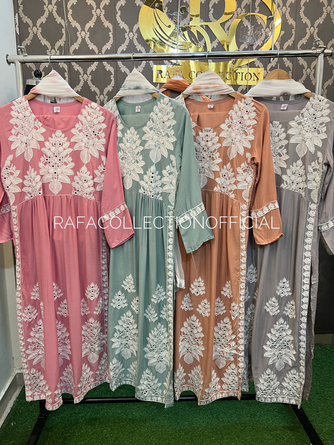 Embroided nyra cut suit 78