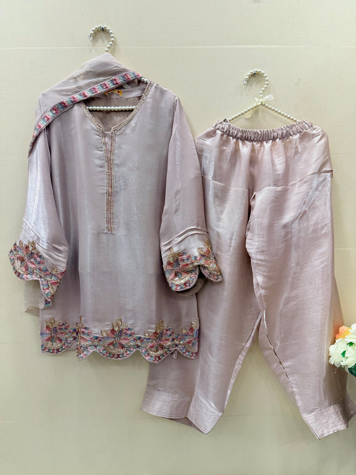 Pakistani Farshi suits 2903