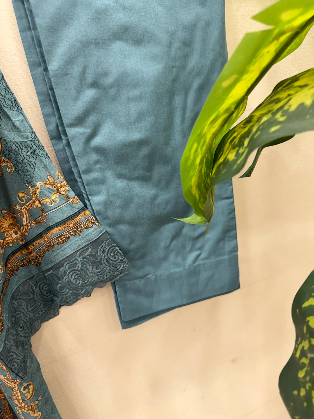 The Hermitage lawn suits 34671