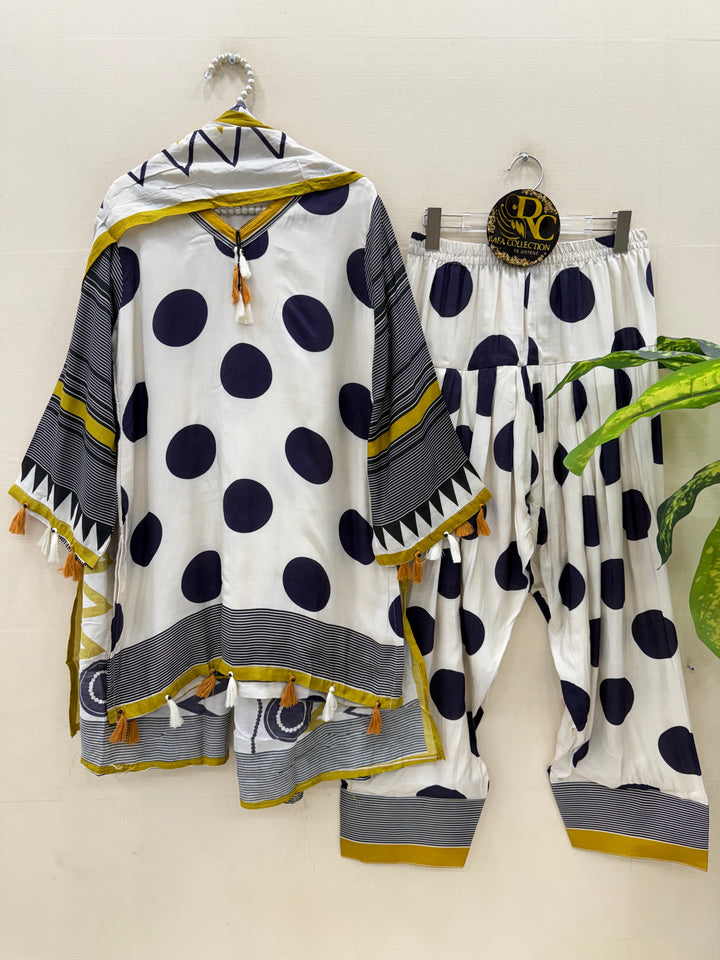 polka dot Pakistani Farshi suits