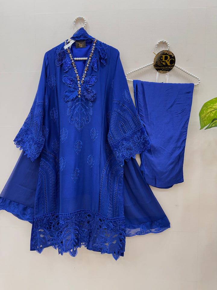 Embroidered suits 2959