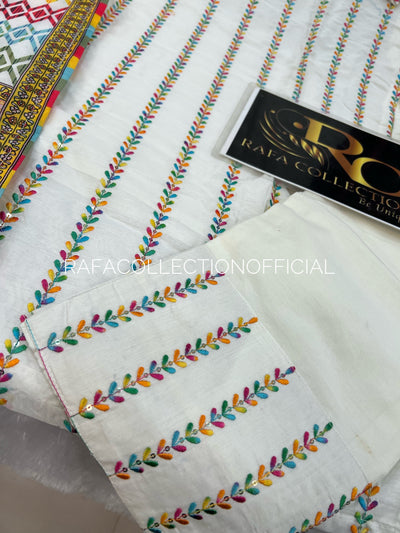 Embroided suit 796
