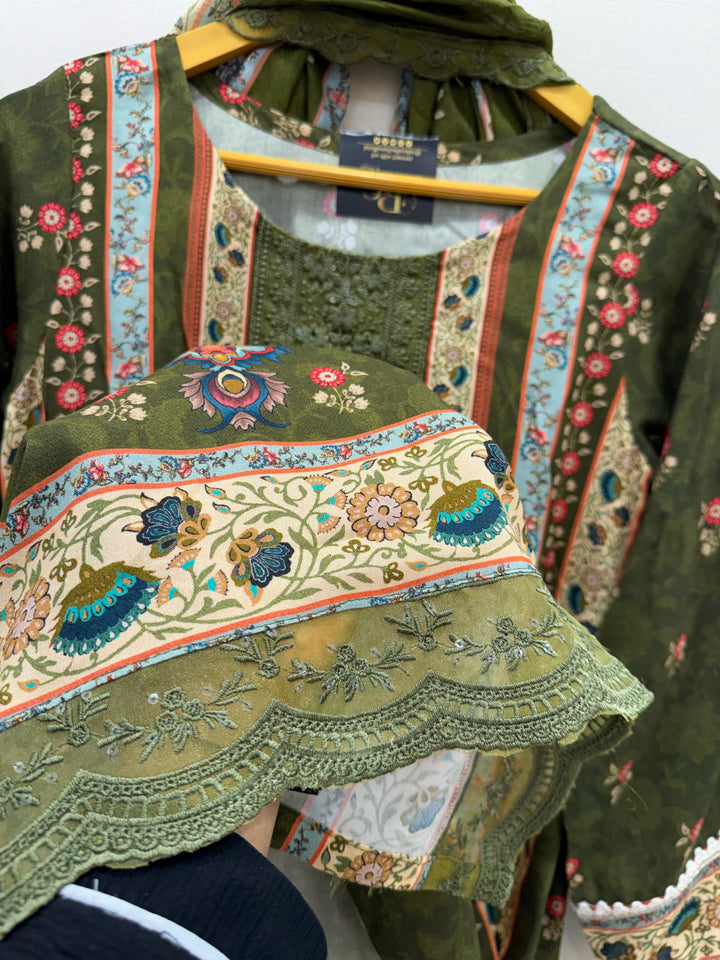 The Hermitage lawn suits 2868