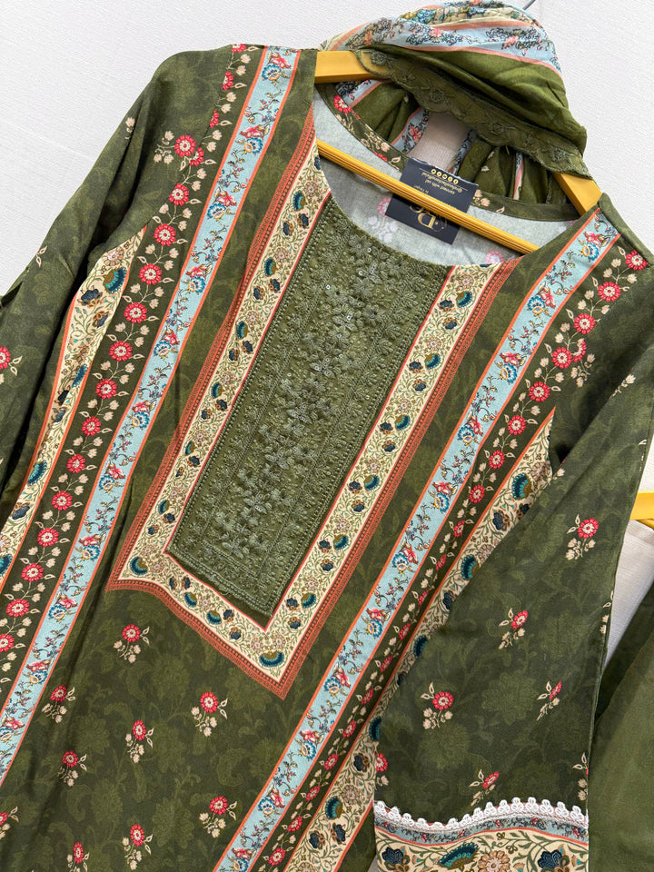 The Hermitage lawn suits 2868