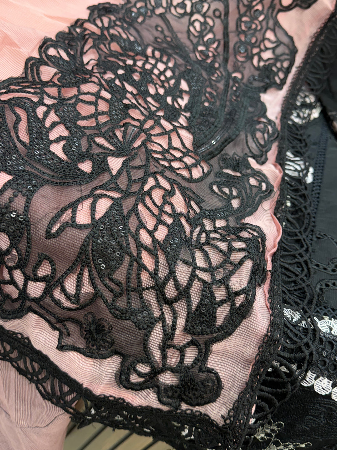 Premium cutwork suit 2803