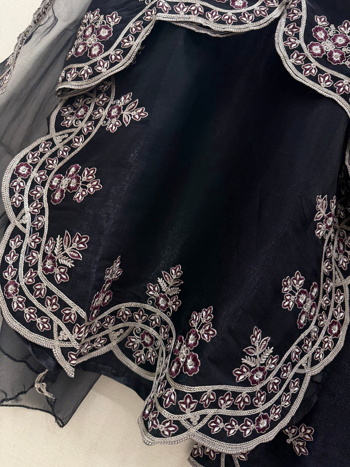 Pakistani Formal suits 2950