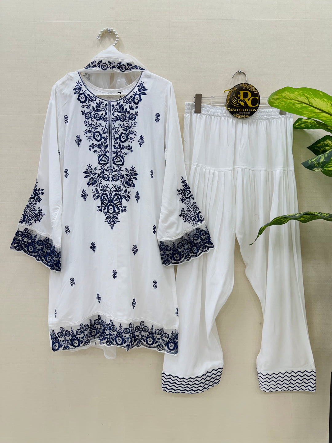 Hania amir inspired Farshi salwar suits 0092