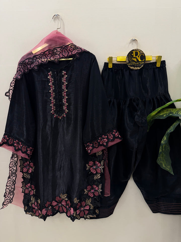 Pakistani Farshi Salwar suits