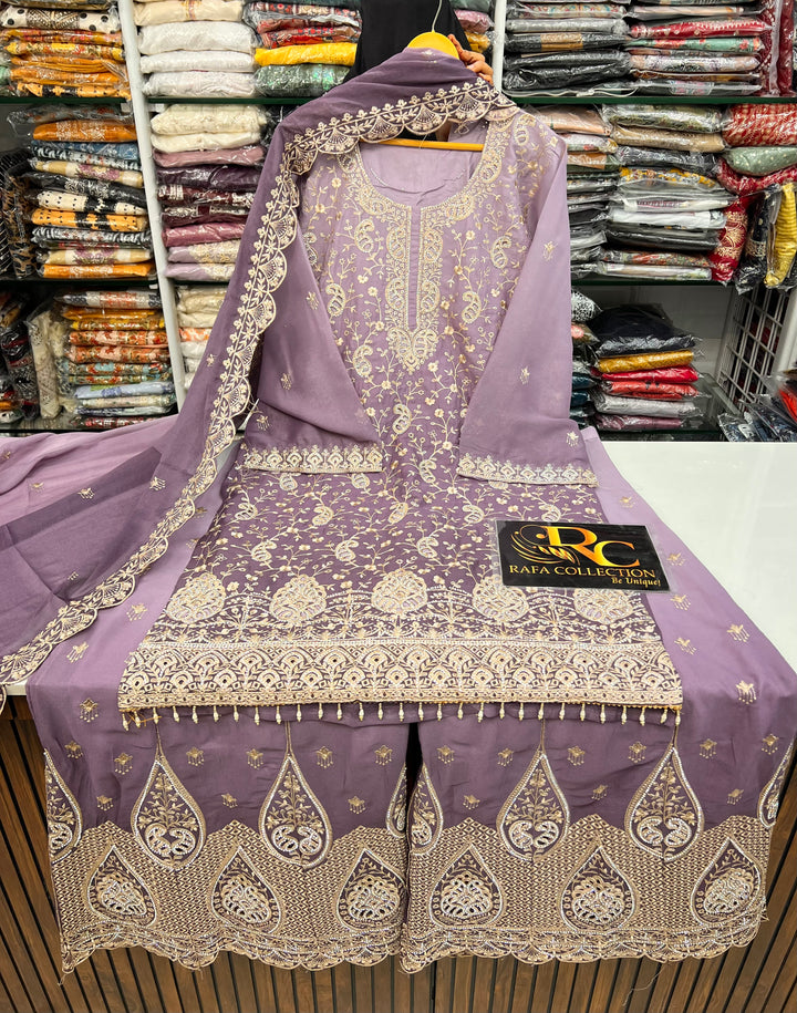 Pakistani party wear suits 17396