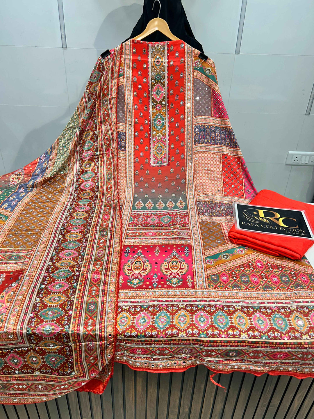 Multi colour mirror Suit 1257