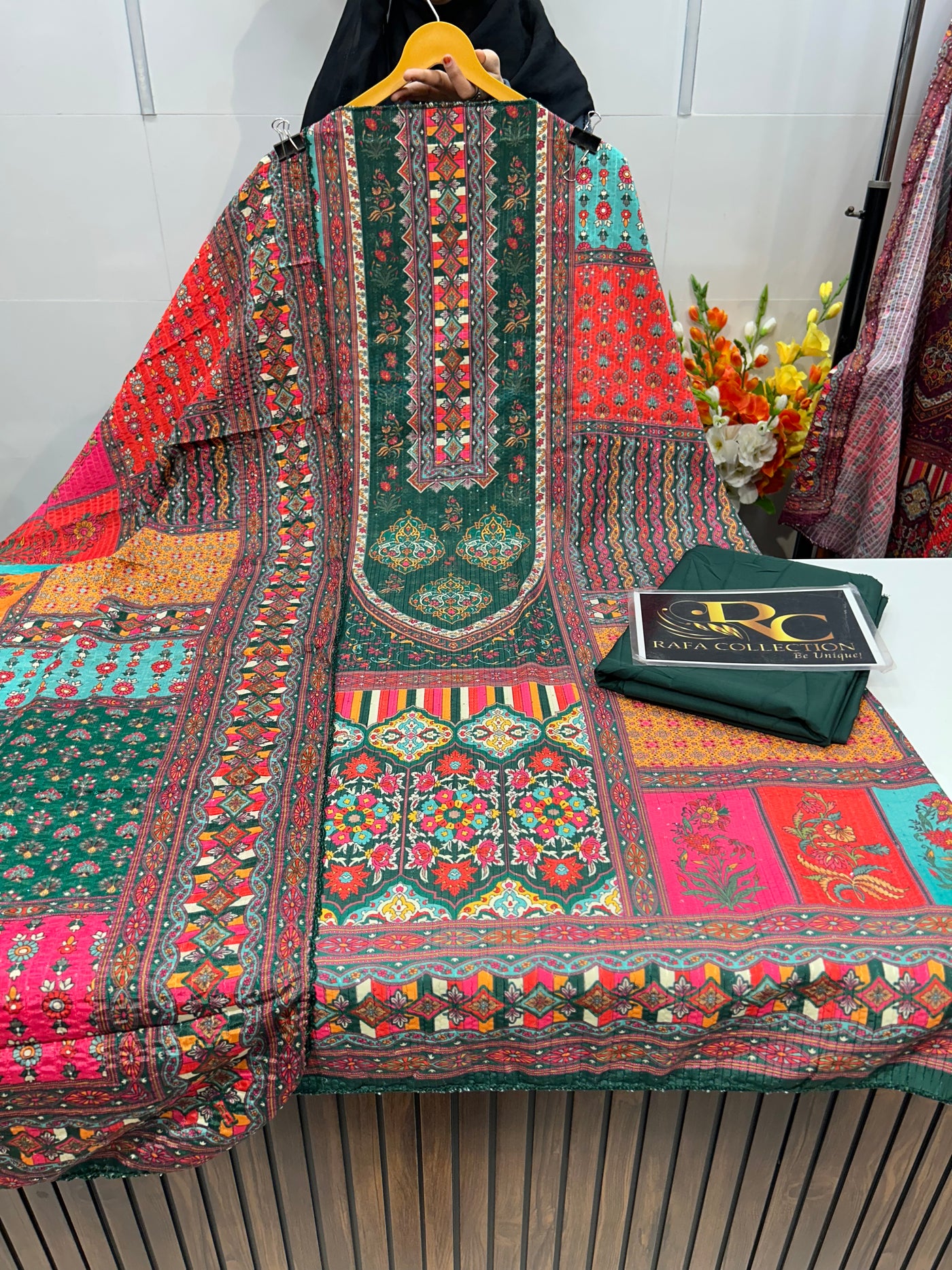 Multi Colour Unstich Suit 322