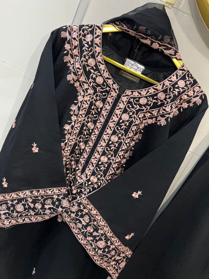 Pakistani formal 135101