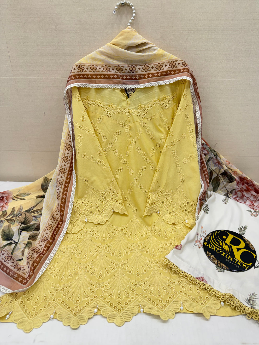 Pakistani Chikankari Suits