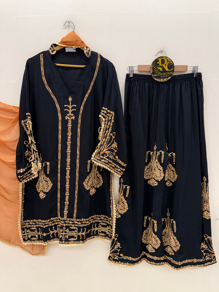 Embroided Pakistani suits