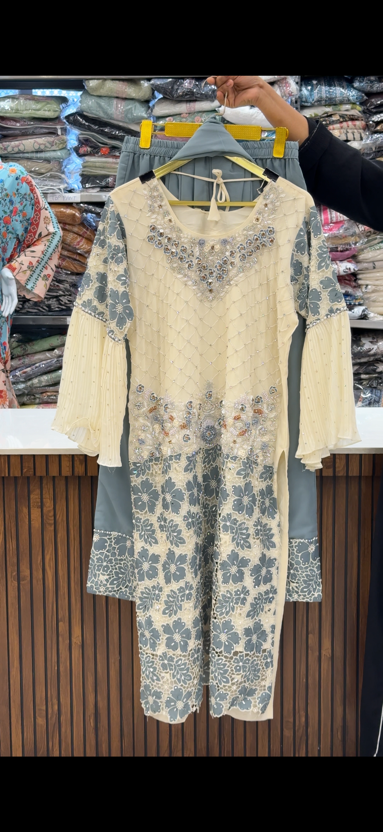 Pakistani wedding collection 281011