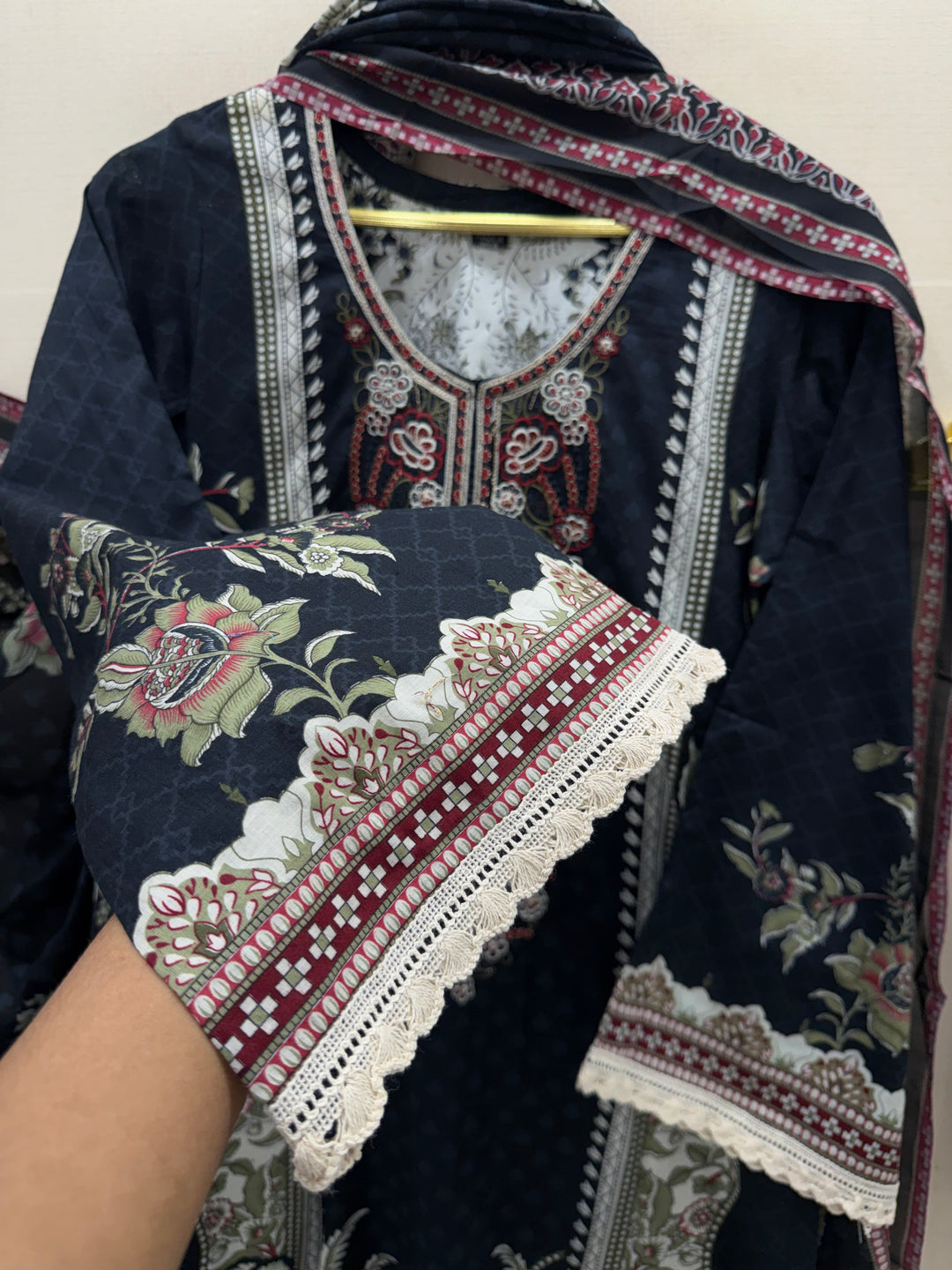 The hermitage cotton suits