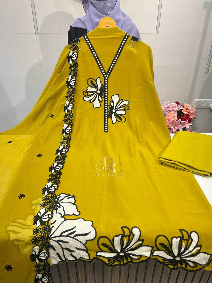 Haya Embroidered Suit 1745