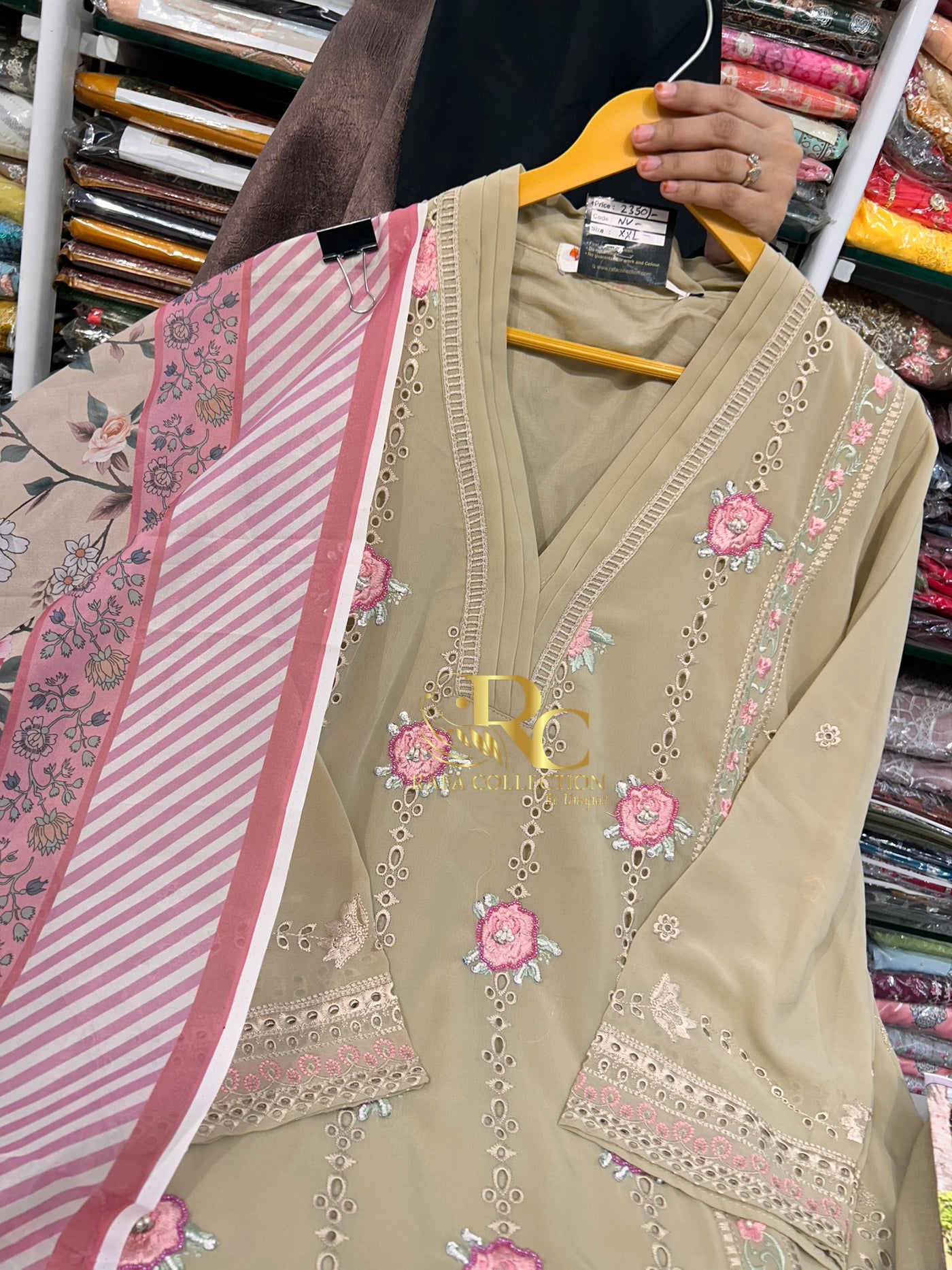 Premium Pakistani Suit 5006