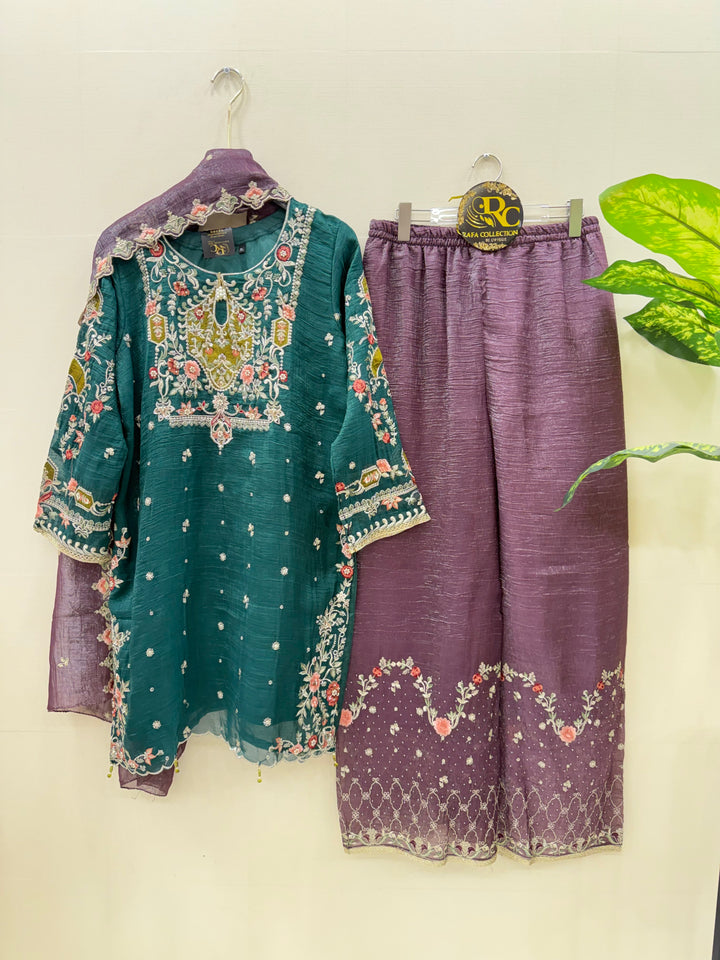 Party wear suits 2970