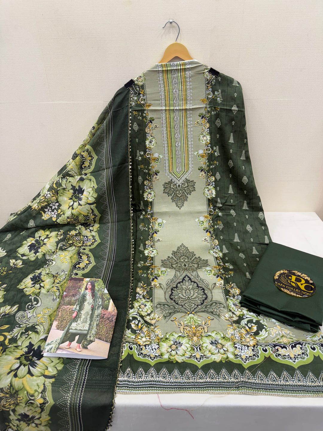 Printed unstitched suits 087