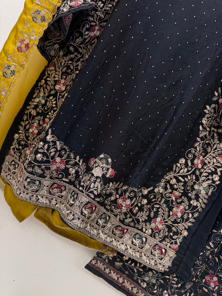 Pakistani chinnon suits 2969