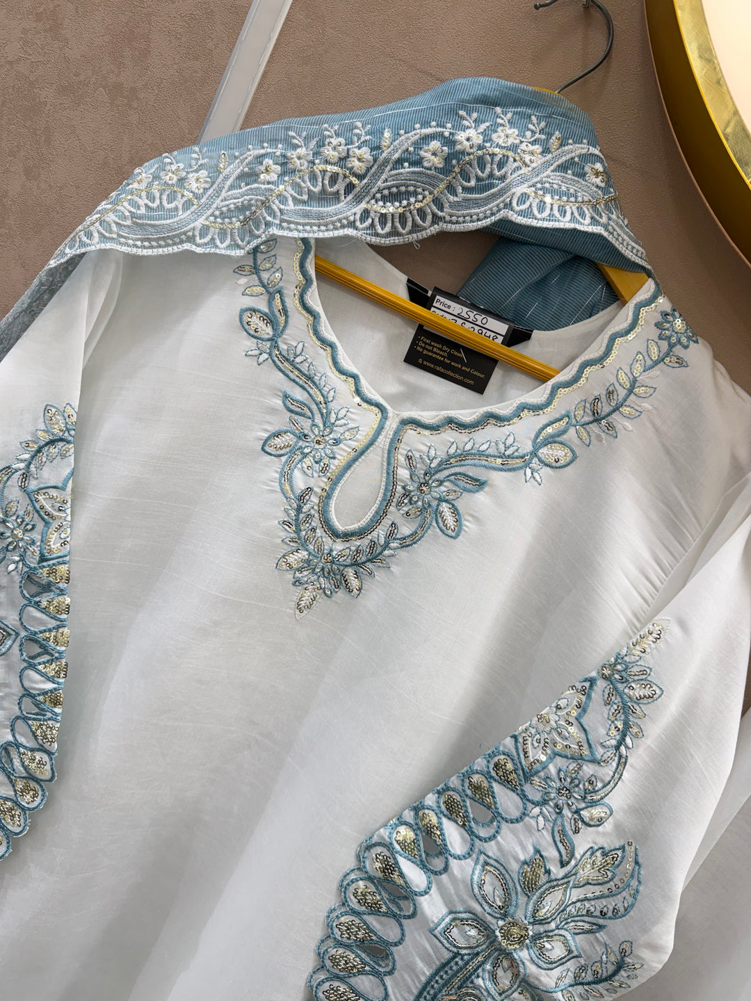 Pakistani Formal suits 2948