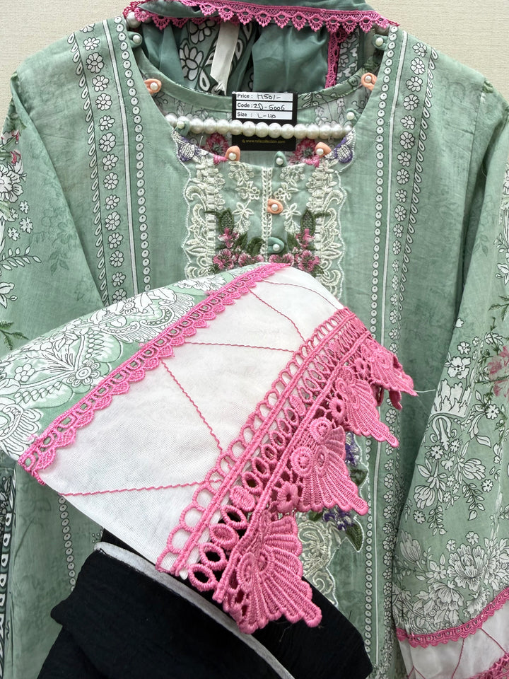 Pakistani patch work suit 5006