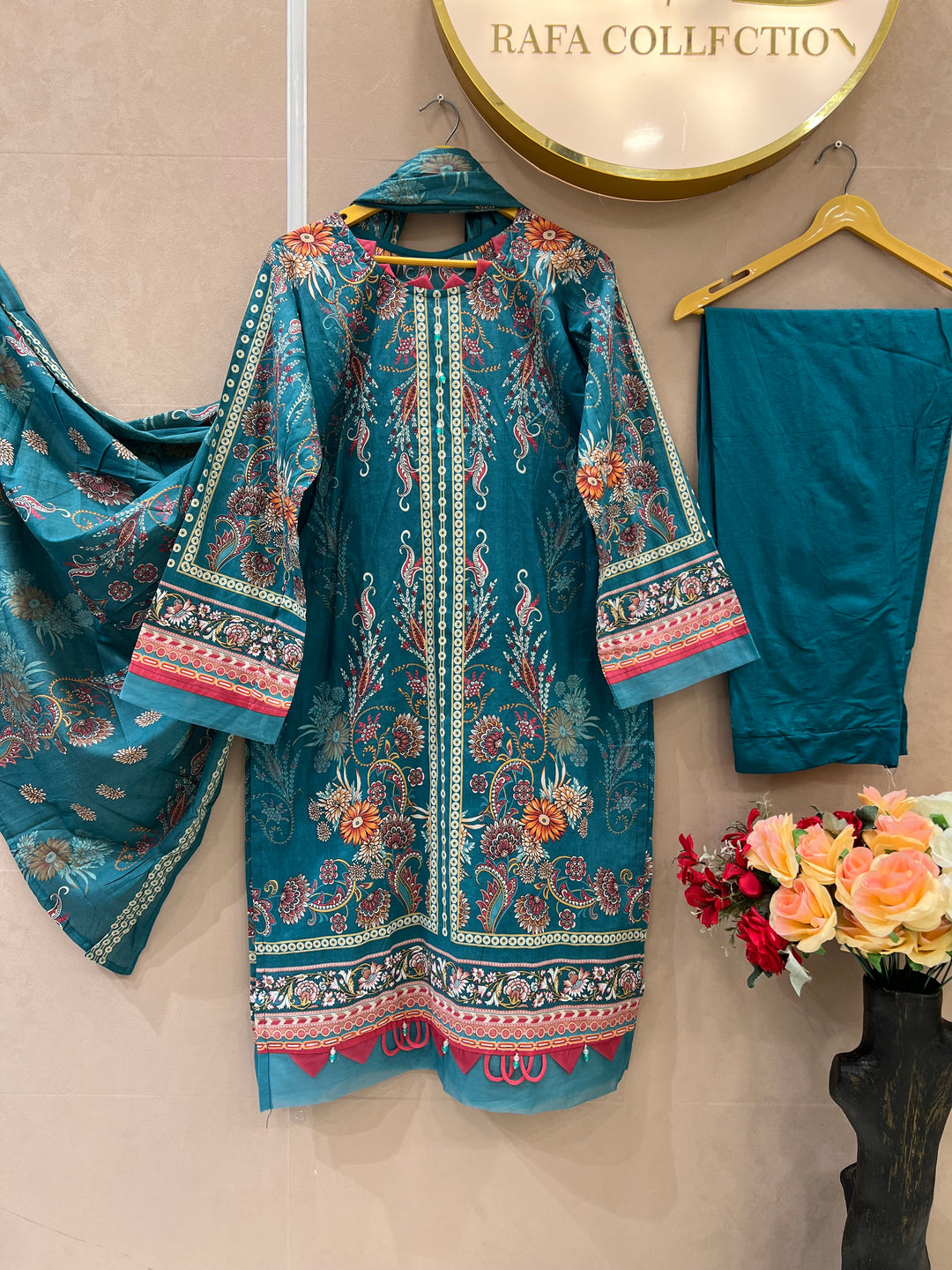 Cotton printed suits