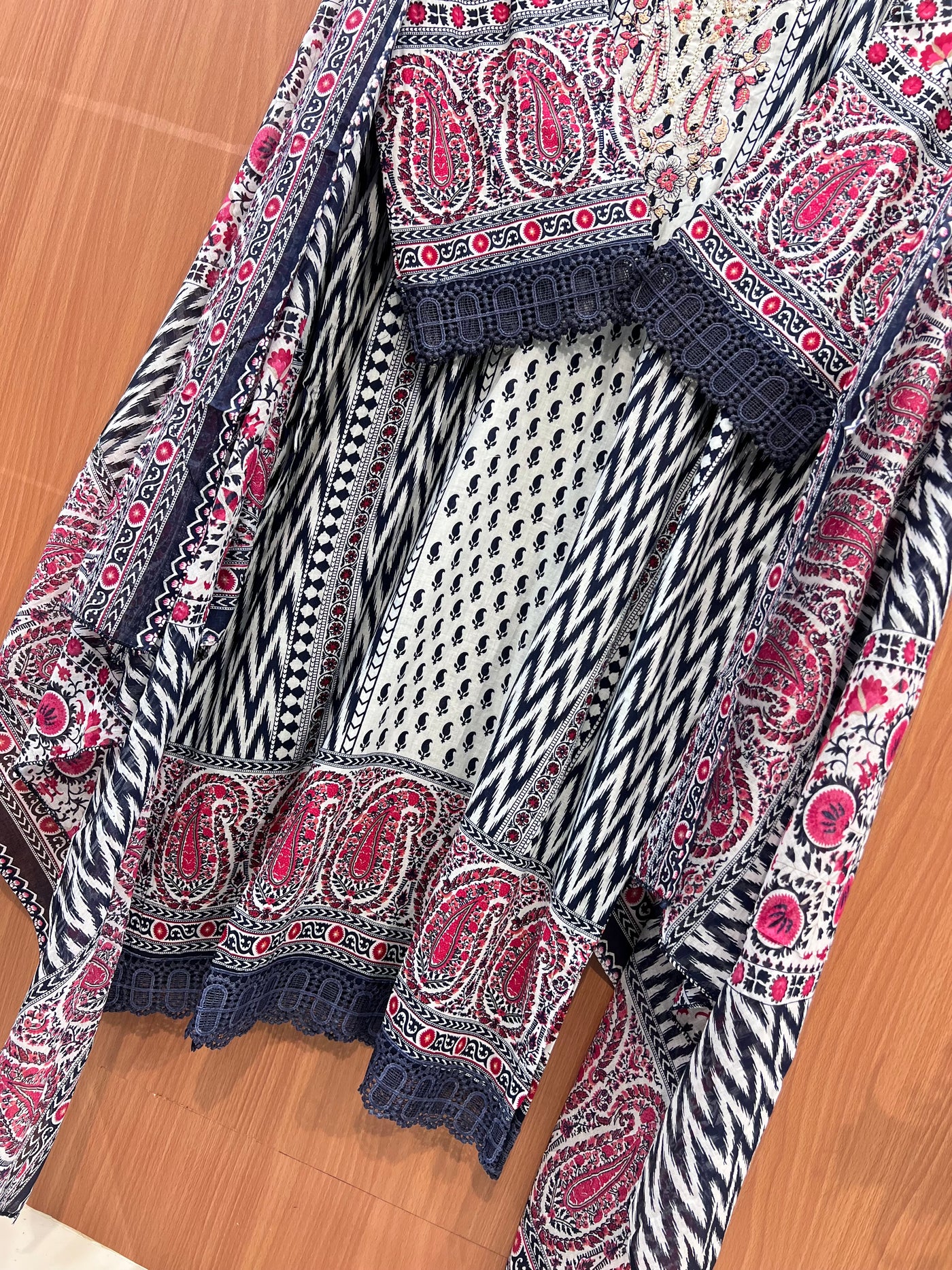 Pakistani formals 2627
