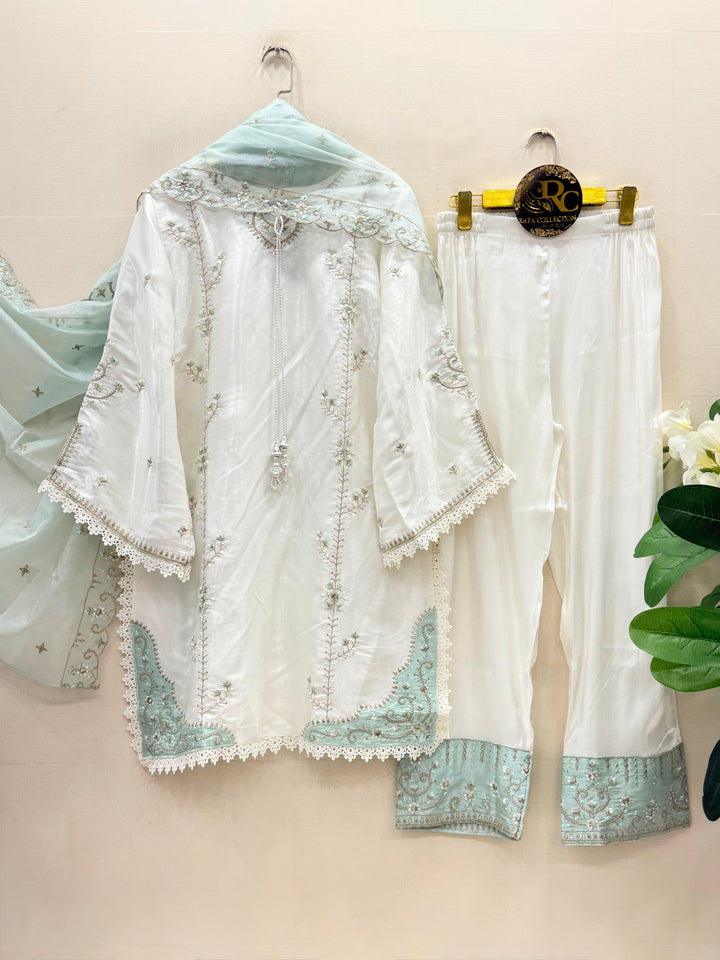 Pakistani Formals Sets