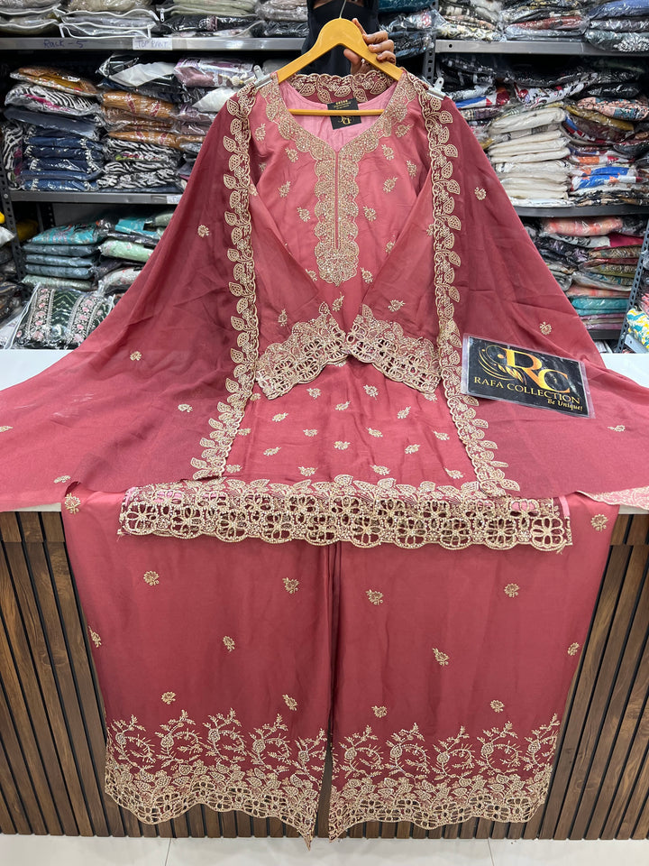 Pakistani party wear suits 17396
