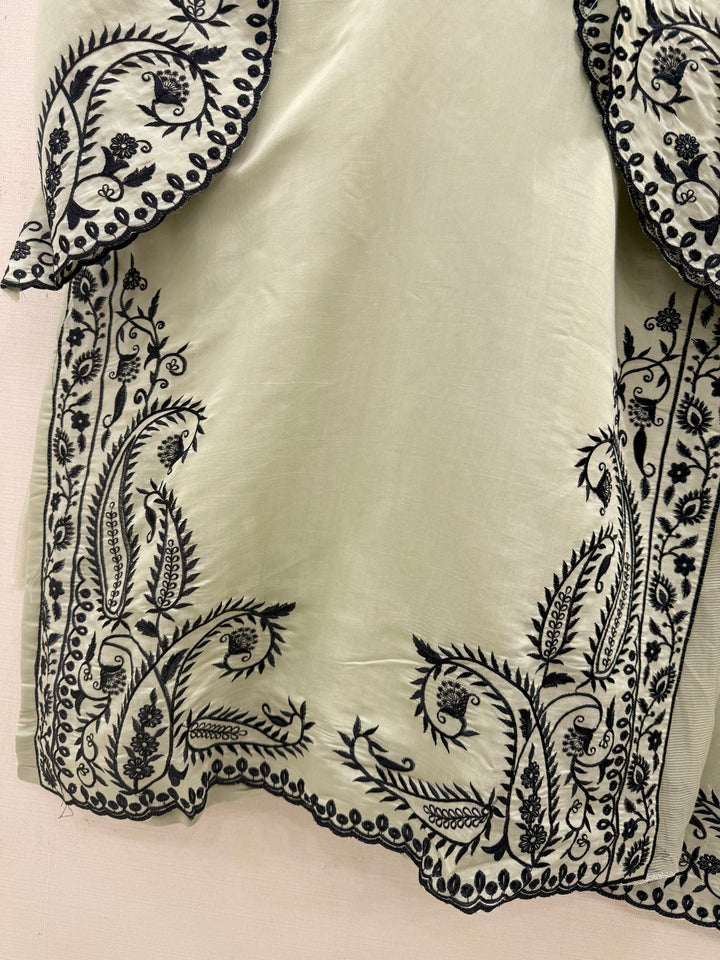 Pakistani embroidered suits 1086
