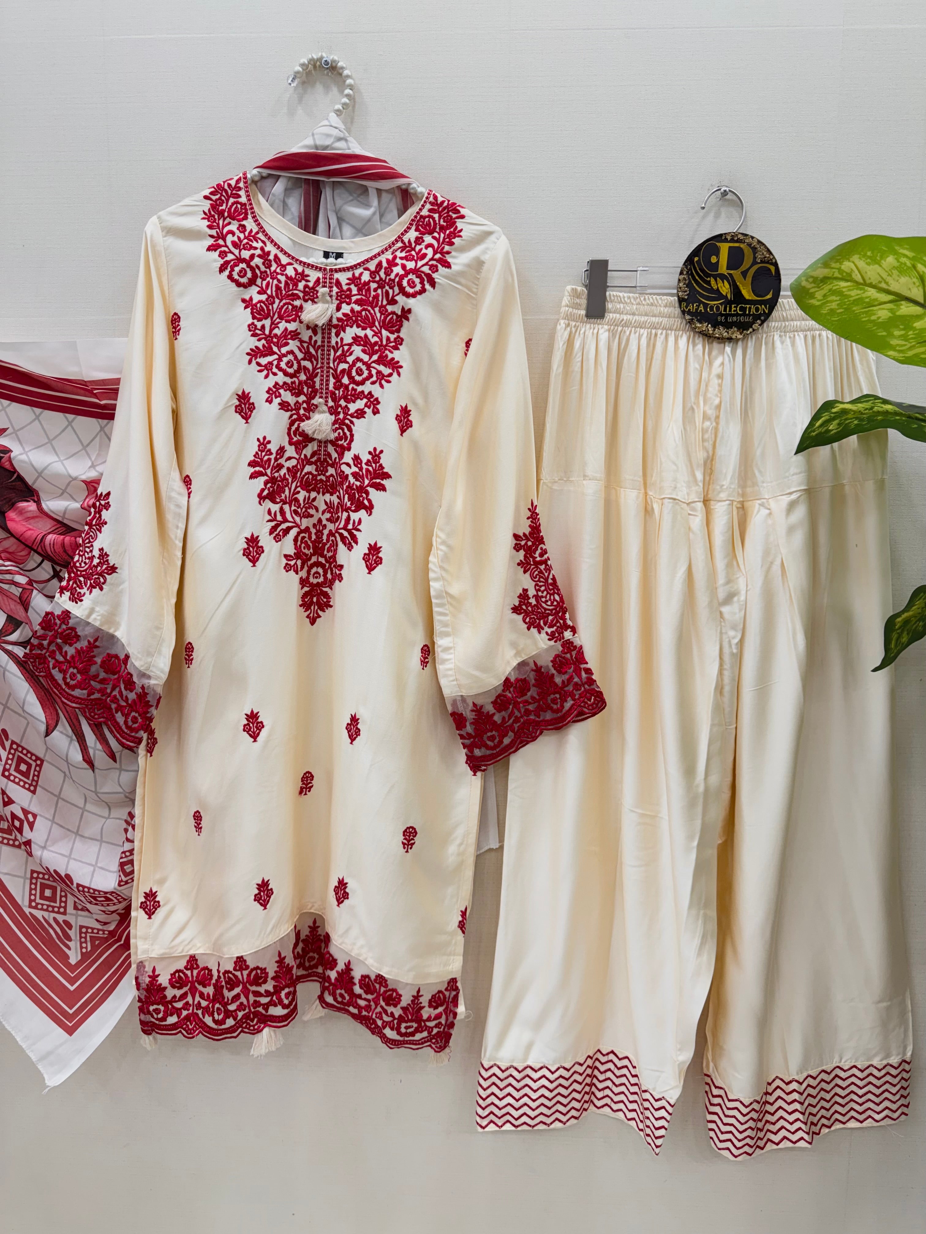 Pakistani Embroidered farshi suits – Rafa Collection