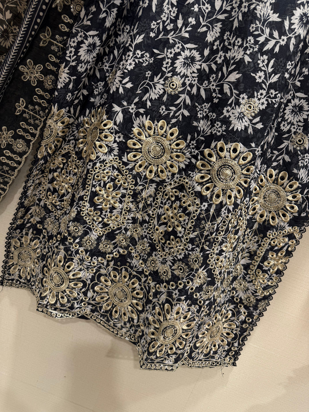 Cotton chikankari suits 2990