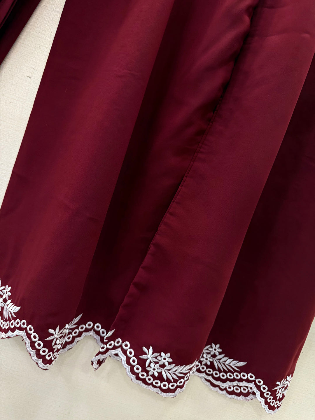 Appliqué work premium suits