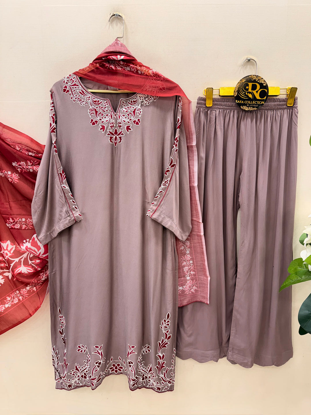 Pakistani Formal Suits