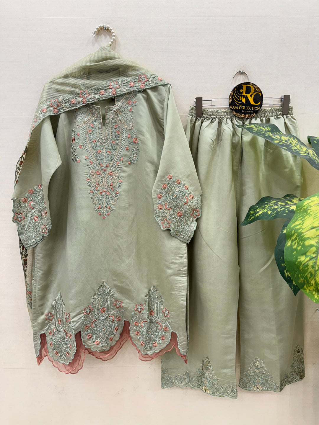 Pakistani Formals suits