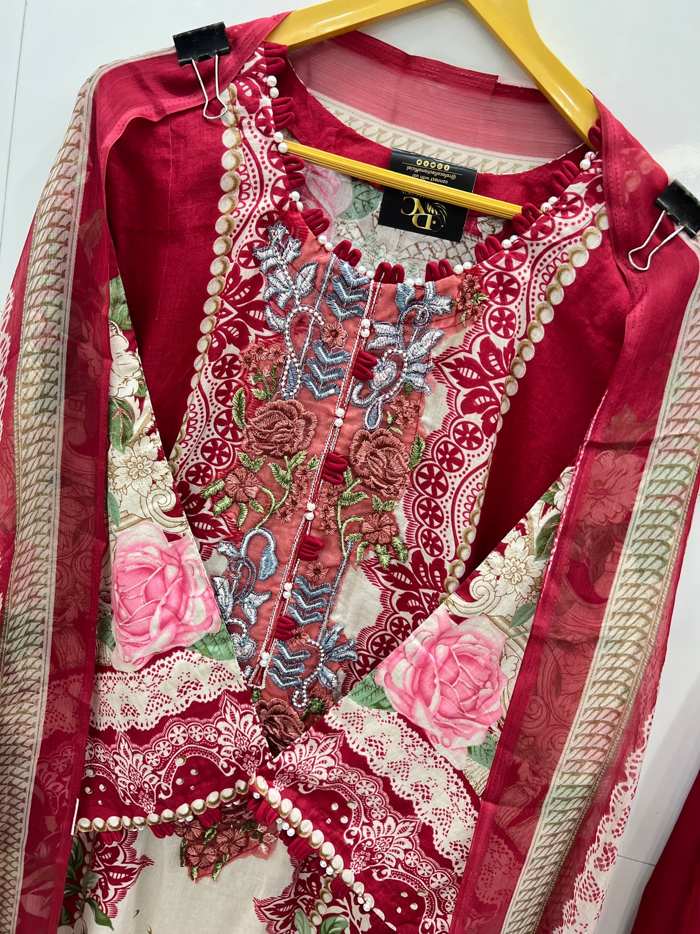 Luxury Pearl Embellished Pakistani Suits 2592